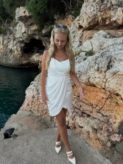 Astrid Frank Korte Kjoler|Agnes kjole