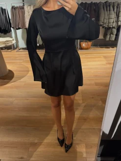 Astrid Frank Korte Kjoler|Andrea kjole