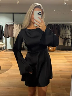 Astrid Frank Korte Kjoler|Andrea kjole