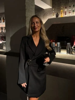 Astrid Frank Korte Kjoler|Celia blazerkjole