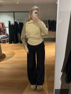 Astrid Frank Strik|Ella striktrøje