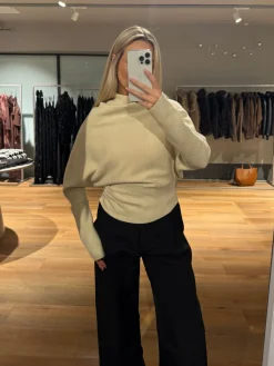 Astrid Frank Strik|Ella striktrøje