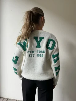 Astrid Frank Strik|Gry striktrøje