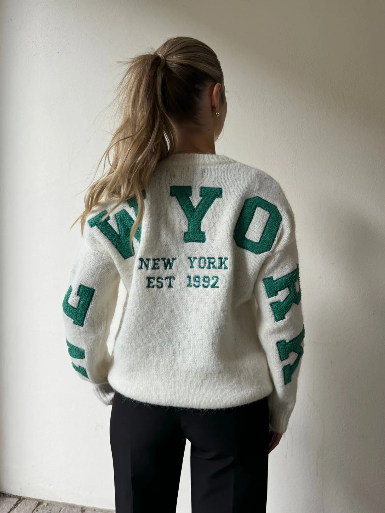 Astrid Frank Strik|Gry striktrøje