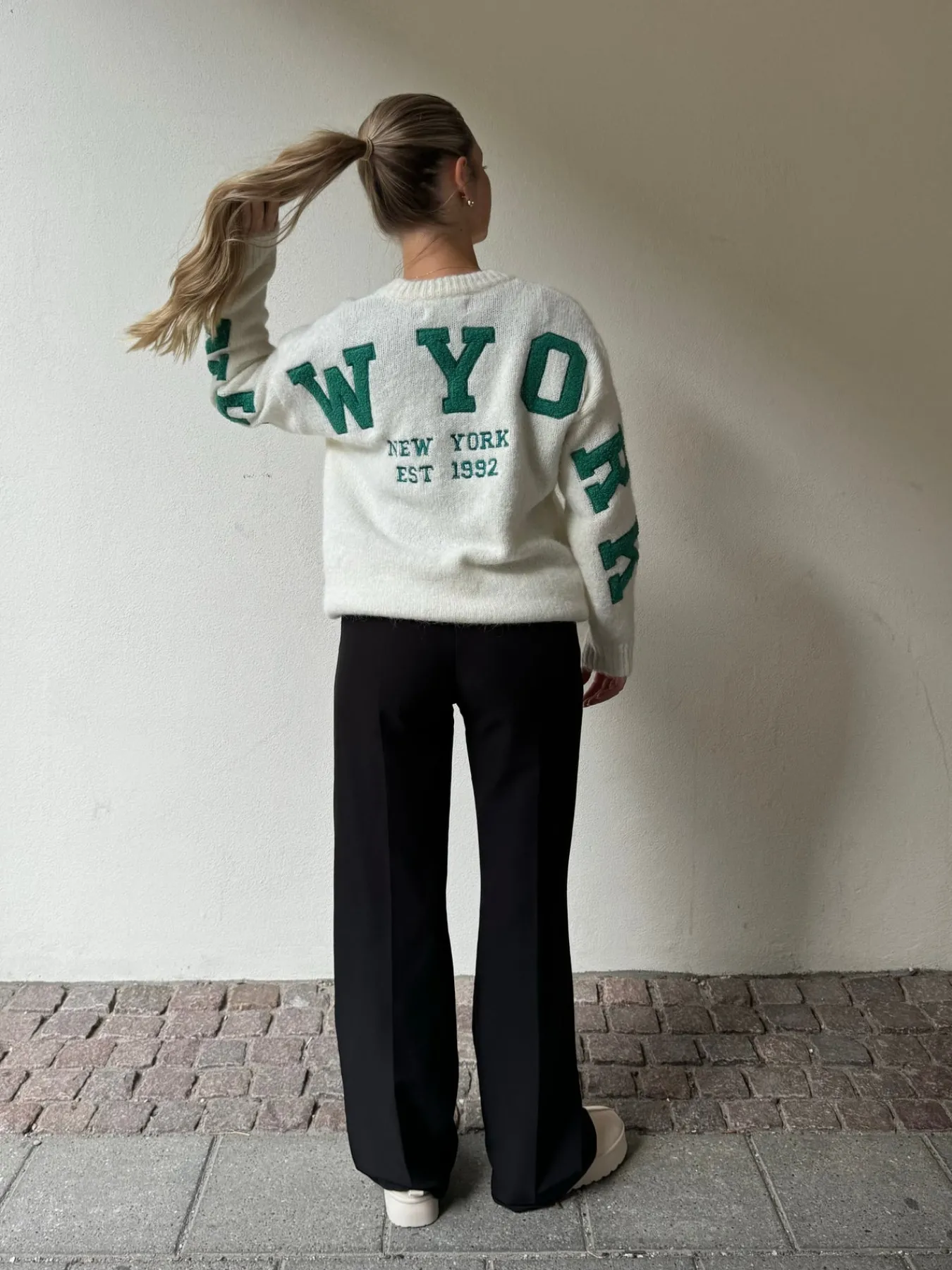 Astrid Frank Strik|Gry striktrøje