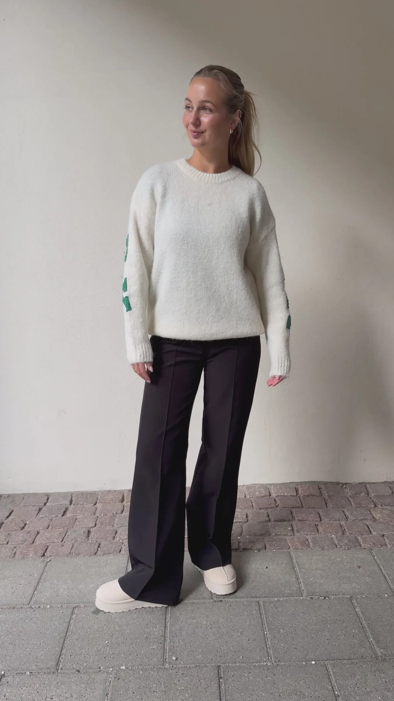 Astrid Frank Strik|Gry striktrøje