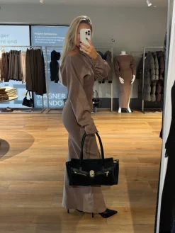 Astrid Frank Lange Kjoler|Jenny strikkjole