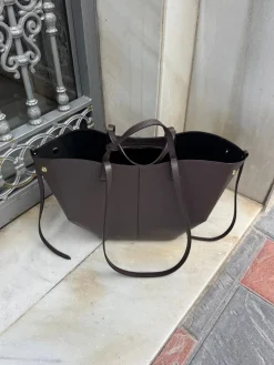 Astrid Frank Tasker|Luciana taske