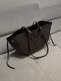 Astrid Frank Tasker|Luciana taske