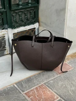 Astrid Frank Tasker|Luciana taske