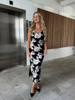 Astrid Frank Lange Kjoler|Naomi kjole