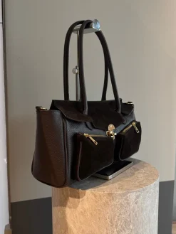 Astrid Frank Tasker|Natalia taske