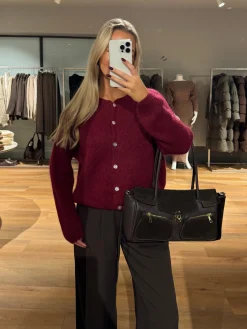 Astrid Frank Tasker|Natalia taske