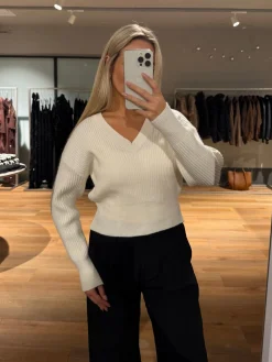 Astrid Frank Strik|Nellie striktrøje