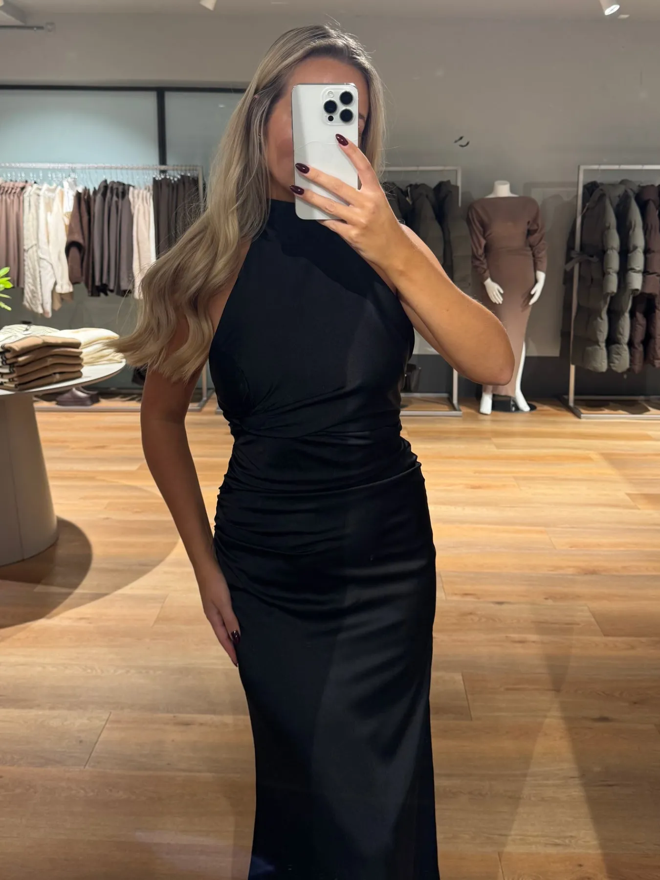 Astrid Frank Lange Kjoler|Stephanie kjole