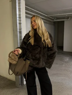 Astrid Frank Jakker|Thea faux fur jakke
